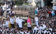 &laquo;Vent'anni di emozioni&raquo;: mons. Barbaro Scionti lascia la cattedrale e porta Sant'Agata nel cuore