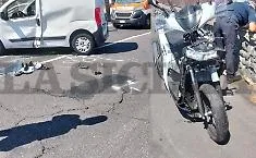 Mascalucia, scontro tra un furgone e uno scooter: il centauro &egrave; grave