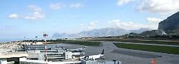 Viveva segregata dal marito in Egitto, salvata una donna ragusana in arrivo all'aeroporto di Palermo