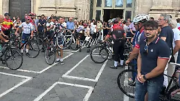 Patern&ograve; si ferma per l'ultimo saluto a Salvatore Cavallaro, il ciclista morto dopo una caduta a Donnalucata