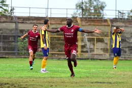 L&rsquo;Acireale si prende il derby con il Giarre,  i granata volano con la doppietta di Mokulu, si fanno rimontare poi decide Cocimano

