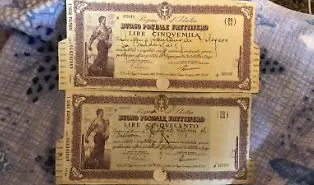 Sotto la mattonella una fortuna: 16 buoni postali degli anni '40 valgono oltre 1 milione di euro