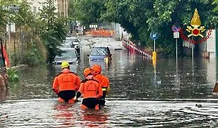 Maltempo, allagamenti e disagi a Gela, Messina e Palermo. Domani allerta gialla in tutta la Sicilia