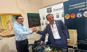 Regionali, Cateno De Luca presenta a Catania i suoi &ldquo;pionieri&rdquo;: Pellegrino candidato all'Ars