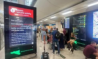 Emergenza cenere dell'Etna: ecco l'elenco dei 150 voli colpiti tra dirottamenti e cancellazioni oggi a Catania