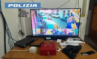 Crack-room in immobile disabitato al Pigno: 22enne arrestato dopo infiltrazione di un agente in borghese