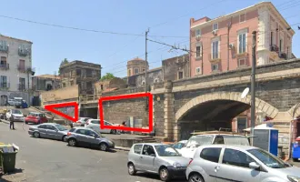 Street art, graffiti anche sugli archi della marina: arriva il concorso del Comune