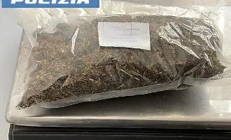 La regia dello spaccio tra le mura domestiche: a Catania una 54enne gestiva la centrale della droga a Picanello
