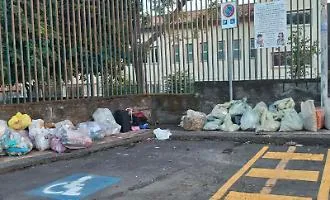 A San Giovanni La Punta l'isola ecologica &egrave; stata chiusa e monta la protesta dei cittadini