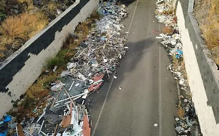 Stop al degrado sulla Sp 136 a Patern&ograve;: decine di tonnellate rimosse e verifiche per cemento-amianto