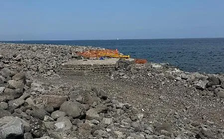 La diga foranea del Caito fu costruita con scarti edili