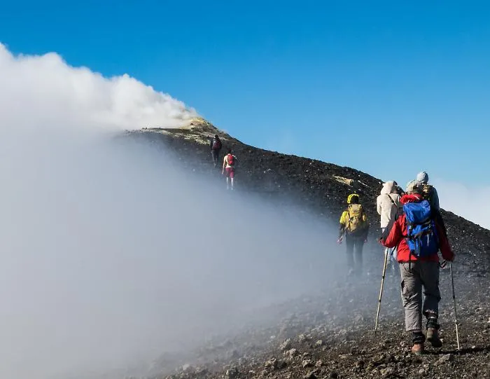 Etna, &laquo;Parco bloccato&raquo;: il rischio &egrave; che l&rsquo;Unesco molli il vulcano