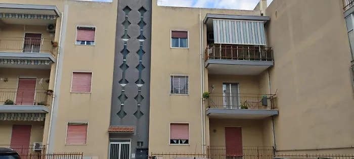 Scicli e l'anziano fracassone, in via dei Miracoli ci vuole un miracolo