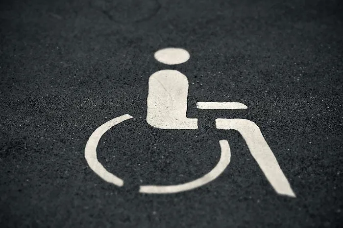 Barriere architettoniche a Catania, il Tar accoglie la richiesta dei disabili: arriva il commissario