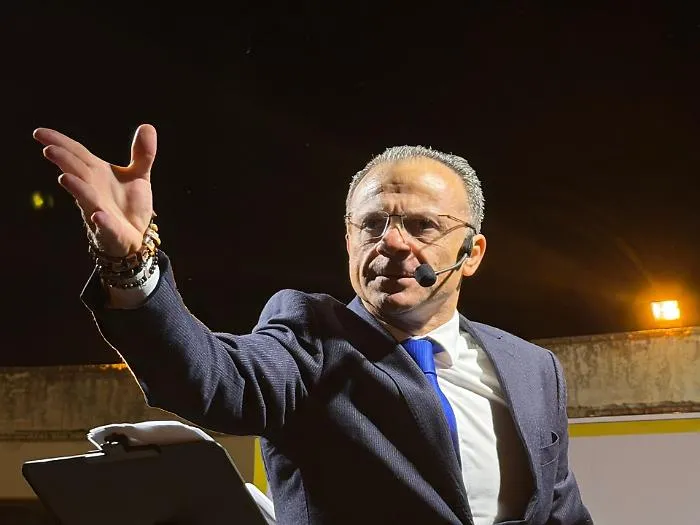 Regione, Cateno De Luca riaccende i motori e lancia il  &ldquo;Governo di Liberazione&rdquo;