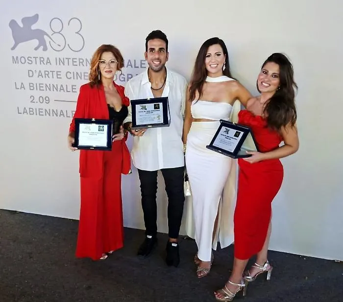 Santa Margherita di Bel&igrave;ce trionfa a Venezia: il film "Pochi Attimi" conquista il Premio Leone Lungo