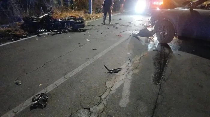Una Ducati contro un'Alfa Romeo Tonale a Pedara: centauro 45enne in codice rosso al Cannizzaro