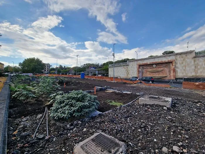 Tondo Gioeni, il &ldquo;rain garden&rdquo; contro le bombe d'acqua &egrave; realt&agrave;: &laquo;A met&agrave; ottobre anche le piante&raquo;