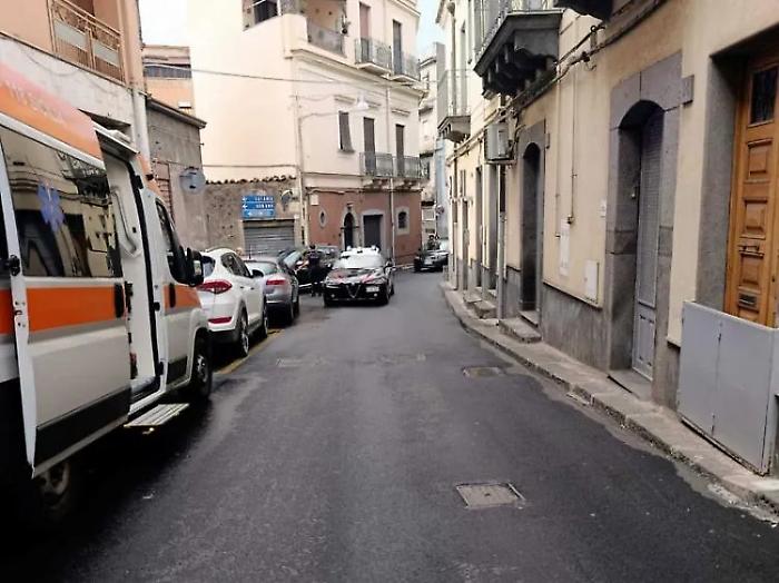 Bronte, l'aggressione agli operatori del 118 da parte di un ciclista. La condanna di Asp e sindacato