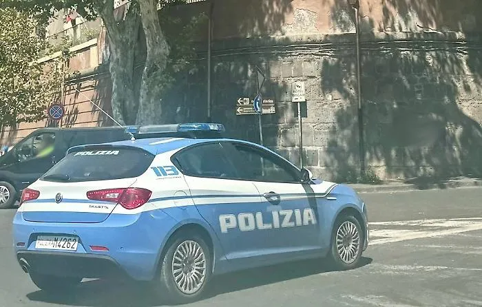 Tentato furto su un'auto in via Dusmet a Catania: denunciato un trentenne paternese