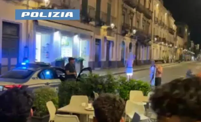Il pestaggio di Acireale: l'organizzazione sul gruppo Whatsapp, la voglia di un altro raid e la competizione tra gruppi