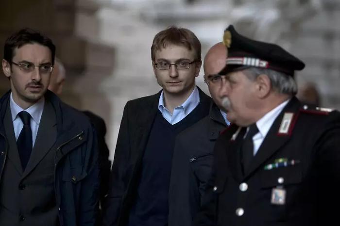 Garlasco, forse una nuova testimonianza tra gli assi nella manica dei legali di Stasi: si allungano tempi per la revisione
