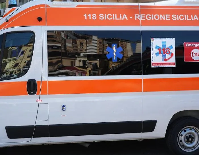 Non c&rsquo;&egrave; personale, chiuse tre postazioni del 118