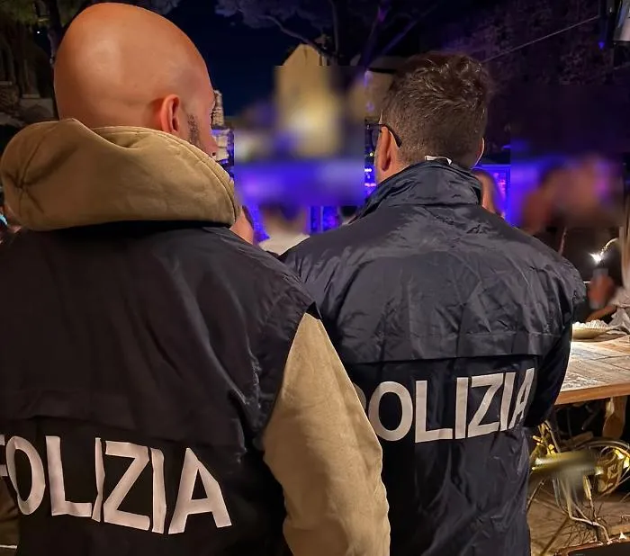 Movida sicura, a Catania la serata danzante va oltre le tre: interrotta dalla polizia 