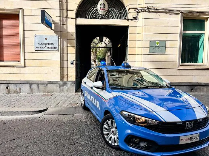 Acireale, sequestrato centro scommesse dentro una cartoleria