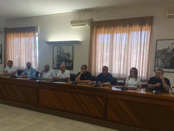 Gli ex alleati contro la Ferro: preparano la mozione di sfiducia