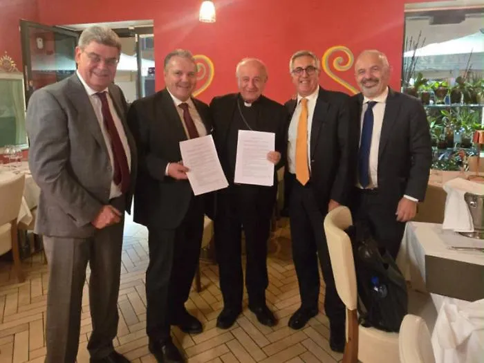 &laquo;Pi&ugrave; dignit&agrave; agli anziani&raquo;: monsignor Paglia porta in Sicilia la sua Fondazione Et&agrave; Grande. E si punta alla tecnologia