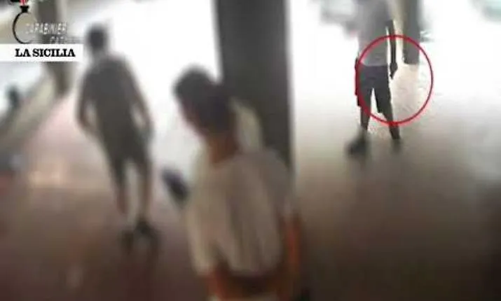 Mafia, scontro fra il gruppo di Monte Po e i Cursoti milanesi: ecco il video della preparazione dell'agguato