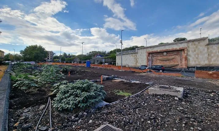 Tondo Gioeni, il &ldquo;rain garden&rdquo; contro le bombe d'acqua &egrave; realt&agrave;: &laquo;A met&agrave; ottobre anche le piante&raquo;